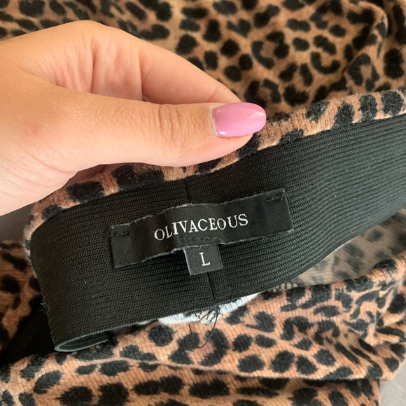 Leopard print bell bottom pants (large) - Picture 5 of 5